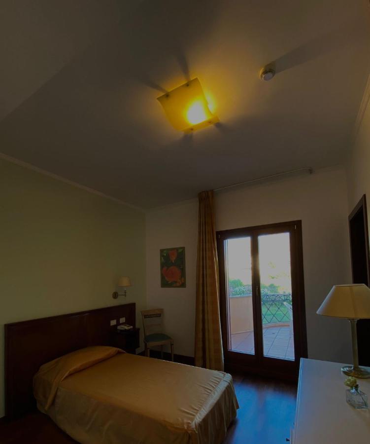 Hotel La Lampara Reggio di Calabria Exterior photo