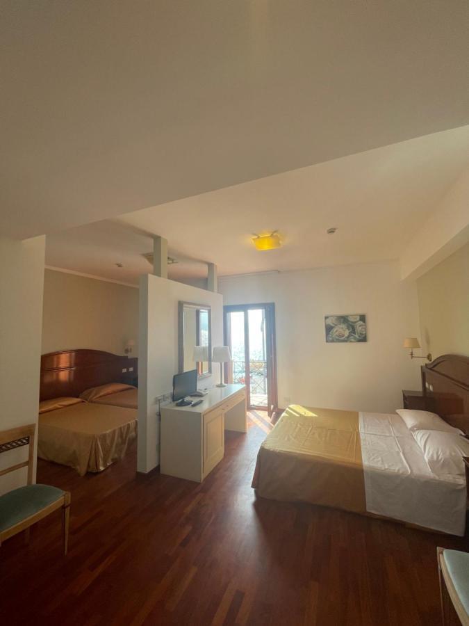 Hotel La Lampara Reggio di Calabria Exterior photo